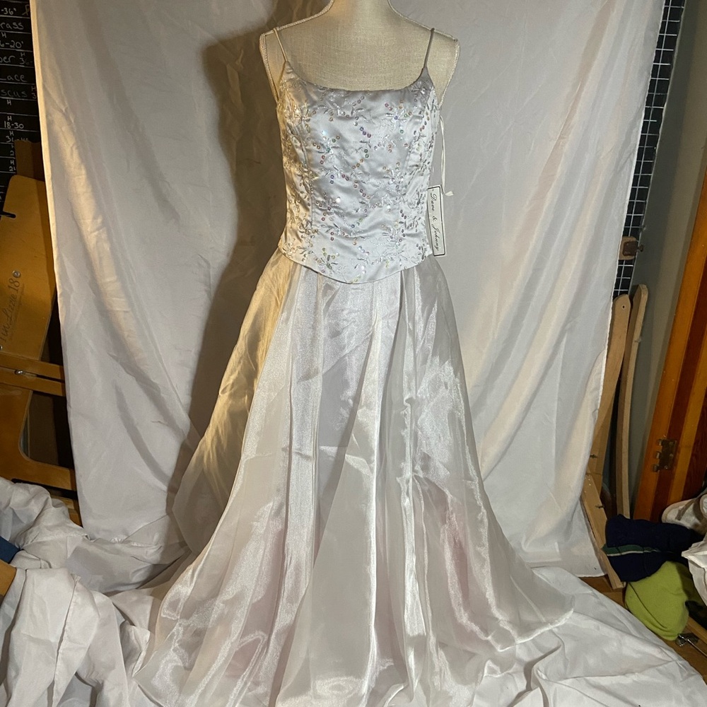 Dave & Johnny Elegant Cream Gown